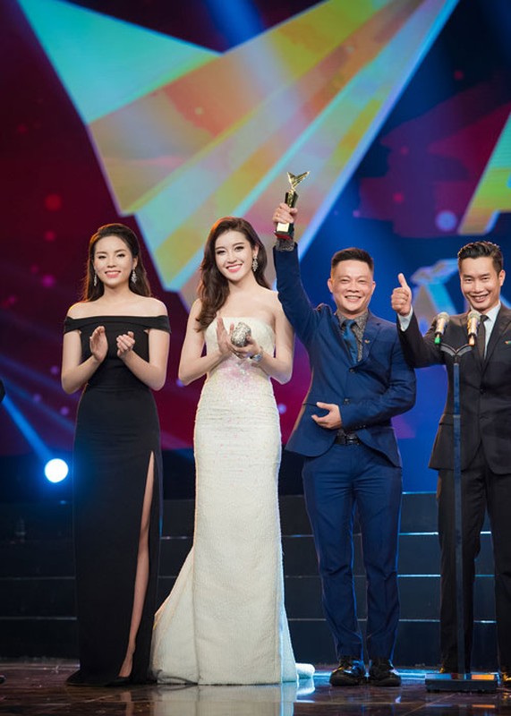 Huyen My goi cam do sac cung Ky Duyen tai VTV Awards-Hinh-11